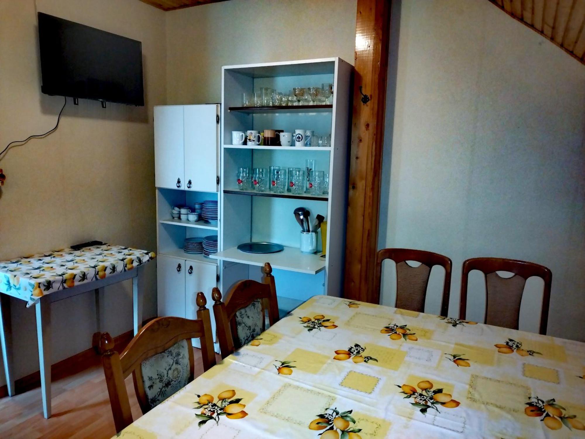 Vadkacsa Apartmanhaz Medencevel Замарді Екстер'єр фото